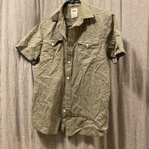 Levi’s short sleeve button up